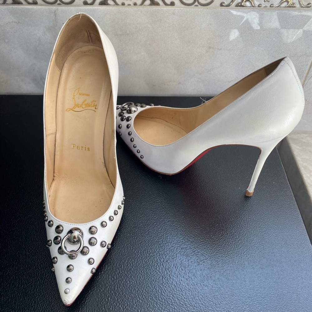 Christian Louboutin white hills size 38.5